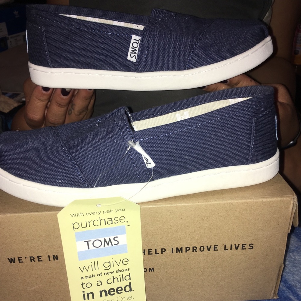 Toms